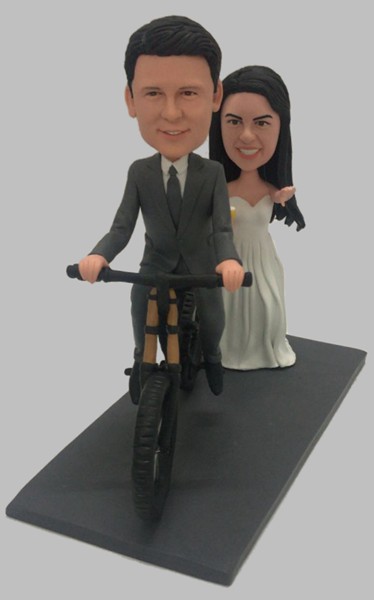 Personalized Cake Topper-Groom On The Run