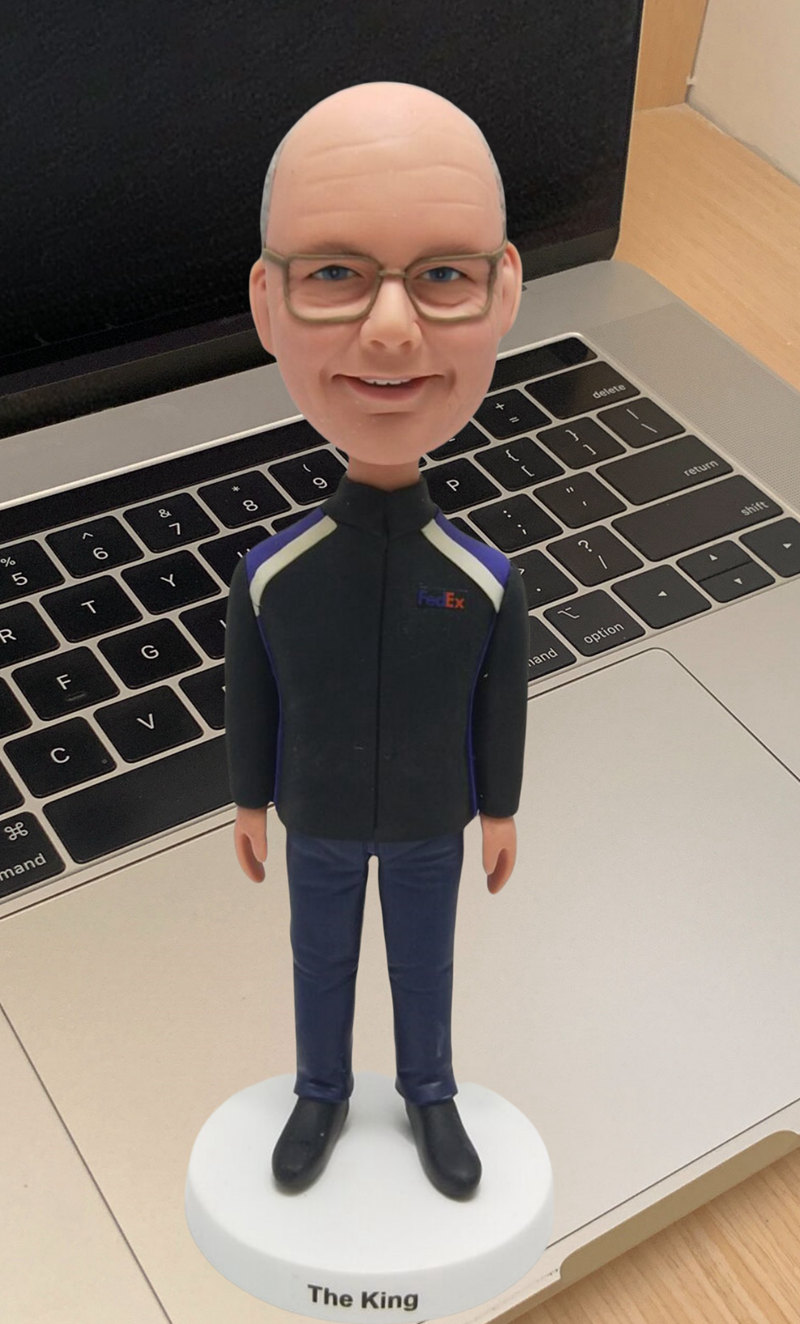 Custom Custom bobblehead FedEx delivery man figurine