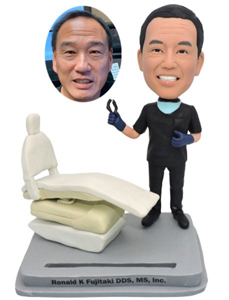 Custom Bobblehead Dentist With Dental chair