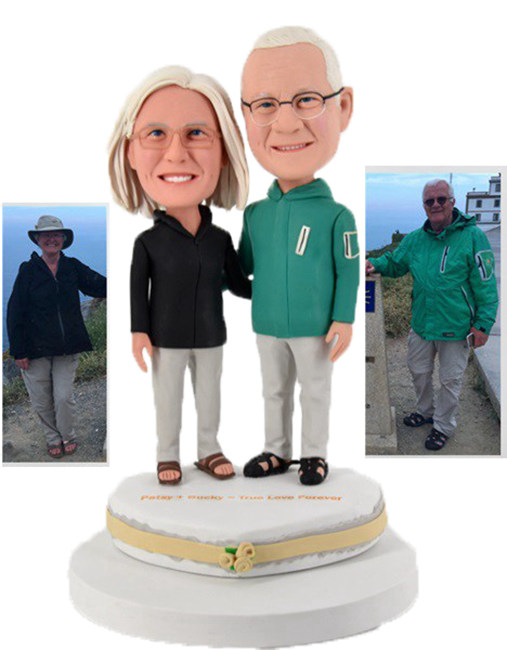 Custom Hiking Couple Bobblehead